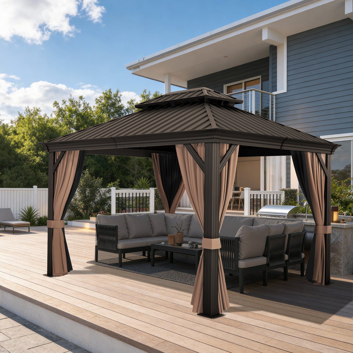 Patioslife Luxury Haven Hardtop-Pavillon aus Aluminium – 12x12 cm starke Pfosten, integrierte Entwässerung & doppelt belüftetes Dach mit Vorhängen